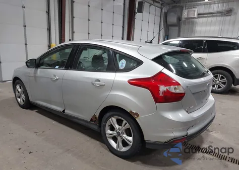 2012 Ford Focus Se z USA, uszkodzony, nr VIN 1FAHP3K21CL102270